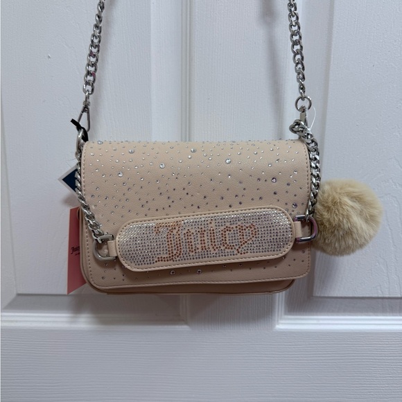 Juicy Couture Handbags - NWT Juicy Couture “Glamor Glitz” Cream Shoulder Bag